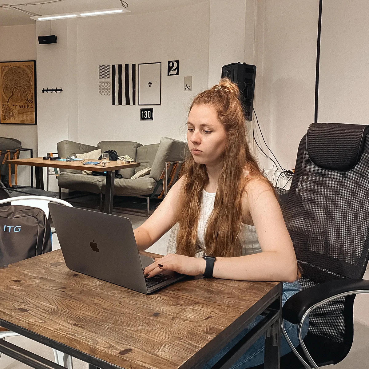 ITG Salesforce consultant working in the Vilnius office
